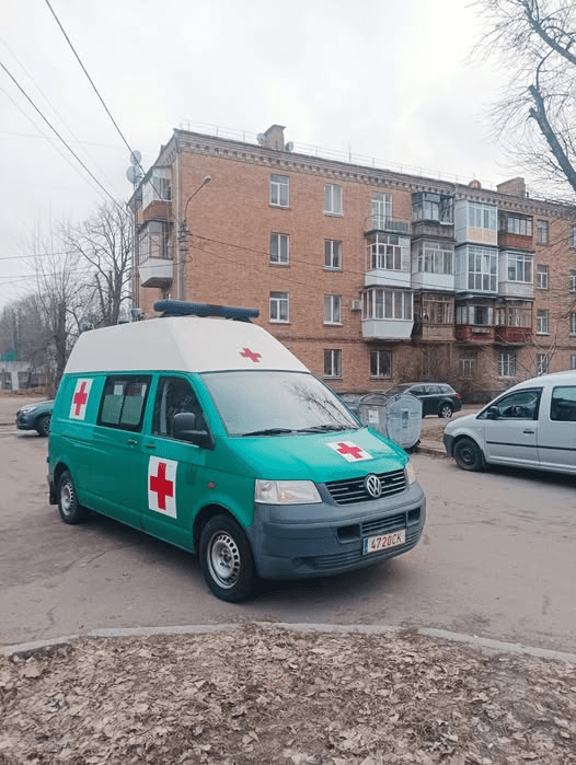 Evacuating vehicle for the injured heroes
